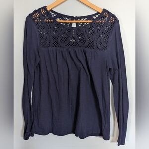 GAP‎ Navy Crochet Accent Blouse Women's Small